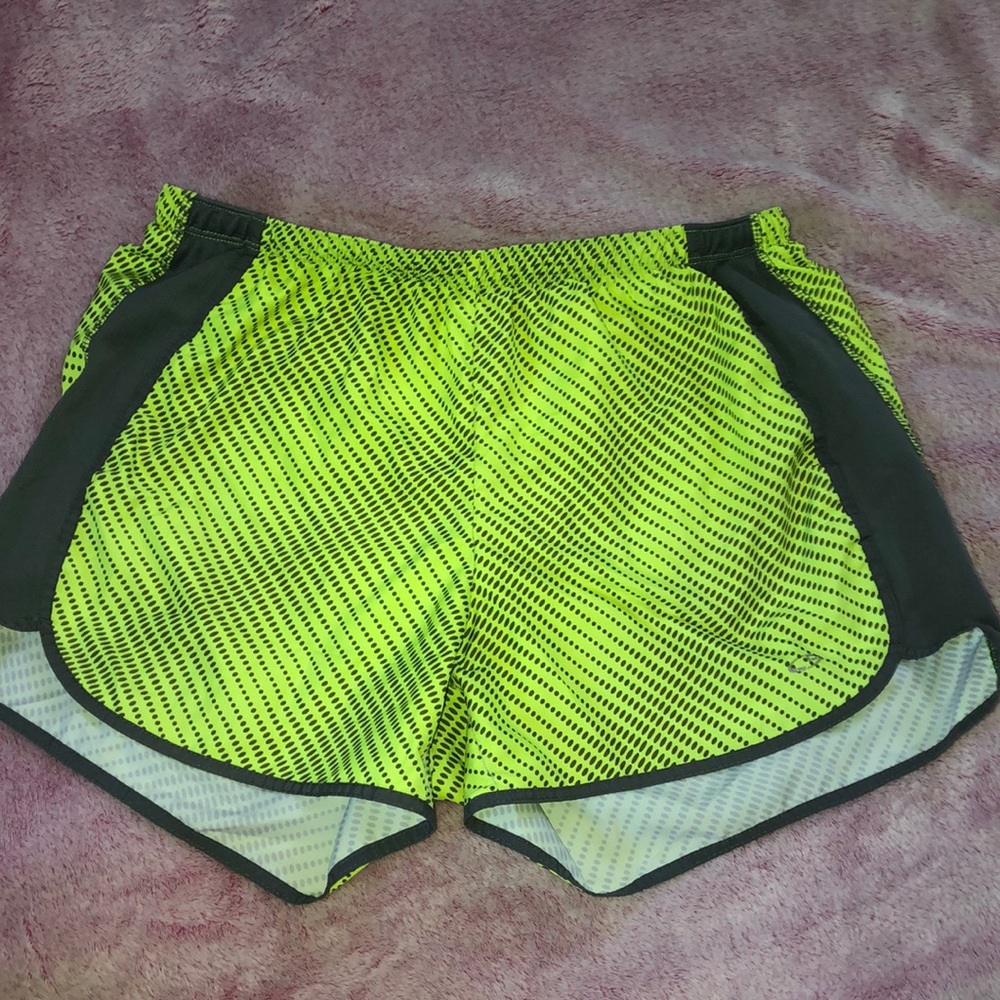 yellow with grey dots champion athletic shorts